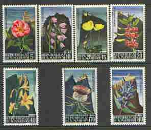 San Marino 1967 Flowers (& Mt Titano) complete set of 7 values unmounted mint, SG 815-21, stamps on flowers, stamps on mountains