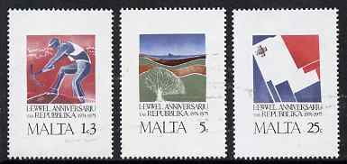 Malta 1975 First Anniversary of Republic set of 3 unmounted mint, SG 552-4, stamps on constitutions, stamps on flags