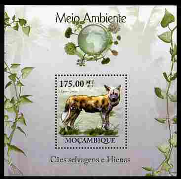 Mozambique 2010 The Environment - Wild Dogs & Hyenas perf m/sheet unmounted mint Michel BL 305, stamps on animals, stamps on dogs, stamps on hyenas, stamps on environment