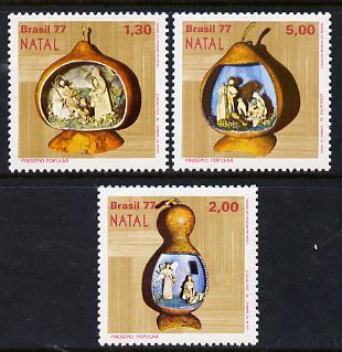 Brazil 1977 Christmas (Nativity Scenes in Carved Gourds) set of 3, SG 1687-89 unmounted mint, stamps on religion    christmas    food