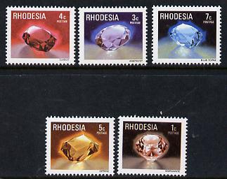 Rhodesia 1978 Minerals set of 5 from def set unmounted mint, SG 555-59*, stamps on minerals