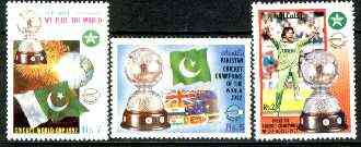 Pakistan 1992 Victory in World Cup Cricket set of 3 unmounted mint, SG 861-63, stamps on , stamps on  stamps on sport, stamps on  stamps on cricket