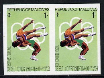 Maldive Islands 1976 Montreal Olympics 1l (Wrestling) unmounted mint imperf pair (as SG 654), stamps on sport, stamps on olympics, stamps on wrestling