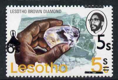 Lesotho 1980 5s on 6c on 5c brown Diamond unmounted mint with obliterating bars misplaced (one at top & one at bottom) SG 410Avar, stamps on minerals    varieties