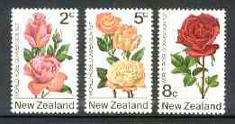 New Zealand 1971 First World Rose Convention set of 3 unmounted mint, SG 967-69*, stamps on flowers       roses     peace