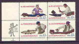 United States 1977 Skilled hands for Independence se-tenant block of 4 unmounted mint, SG 1696a, stamps on textiles, stamps on blacksmith, stamps on handicrafts, stamps on crafts