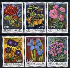 Yugoslavia 1975 National Youth Day - Flowers perf set of 6 unmounted mint, SG 1685-90, stamps on flowers