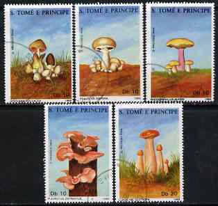 St Thomas & Prince Islands 1988 Fungi perf set of 5 very fine cto used, stamps on fungi