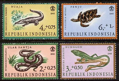 Indonesia 1966 Reptiles set of 4 unmounted mint (SG 1136-9)*, stamps on animals    reptiles    snakes, stamps on snake, stamps on snakes, stamps on 