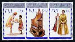 Fiji 1977 Silver jubilee perf set of 3 unmounted mint, SG 536-38, stamps on royalty, stamps on silver jubilee