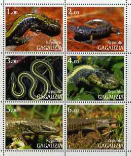 Gagauzia Republic 1999 Reptiles perf sheetlet containing complete set of 6 values unmounted mint, stamps on snakes, stamps on reptiles, stamps on snake, stamps on snakes, stamps on 