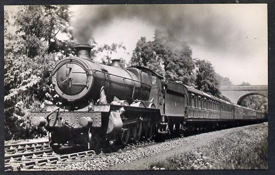 Postcard by Ian Allan - GWR Down Weymouth Express hauled by Hall Class 4-6-0 No.6944 Fledborough hall, black & white, unused and in good condition, stamps on railways