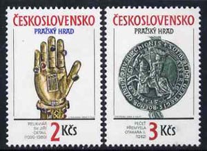 Czechoslovakia 1990 Prague Castle (26th Series) set of 2 unmounted mint, SG3026-27, stamps on minerals, stamps on jewellry, stamps on arms, stamps on heraldry, stamps on horses, stamps on castles