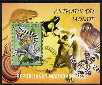 Madagascar 1999 Animals of the World #10 perf m/sheet showing Lemur #4 with Lions Int Logo, background shows Owl, Fungi, Frog & Orchid, fine cto used, stamps on flowers, stamps on orchids, stamps on animals, stamps on apes, stamps on owls, stamps on prey, stamps on birds of prey, stamps on fungi, stamps on lions int