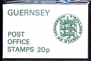Guernsey 1977 Arms 20p booklet (green on white cover in plastic wallet) SG SB15, stamps on arms, stamps on heraldry, stamps on militaria, stamps on uniforms