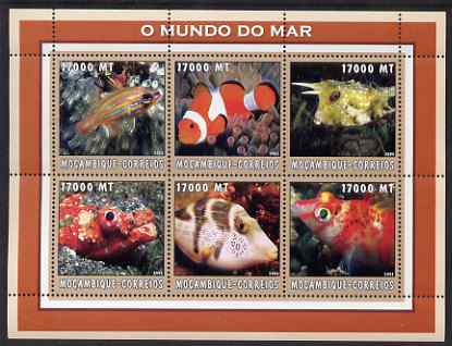 Mozambique 2002 Tropical Fish #1 perf sheetlet containing 6 values unmounted mint Yv 2180-85, stamps on fish