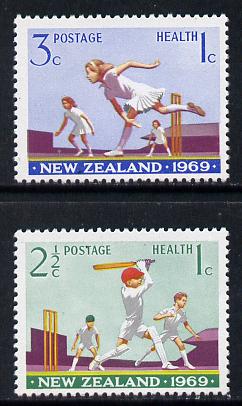 New Zealand 1969 Health - Cricket set of 2 unmounted mint SG 899-900, stamps on children, stamps on cricket, stamps on sport