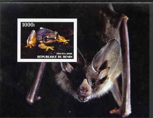 Benin 2005 Frogs #2 perf s/sheet (with Bat as background) unmounted mint, stamps on frogs, stamps on bats, stamps on mammals, stamps on reptiles