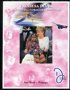 St Thomas & Prince Islands 2005 Princess Diana - Queen of Our Hearts #6 imperf s/sheet with Concorde, Beatles & Satellite in background unmounted mint. Note this item is privately produced and is offered purely on its thematic appeal, stamps on personalities, stamps on royalty, stamps on diana, stamps on concorde, stamps on aviation, stamps on beatles, stamps on music, stamps on rock, stamps on pops, stamps on satellites, stamps on space, stamps on london, stamps on  f1 , stamps on formula 1, stamps on tobacco, stamps on  jps , stamps on 