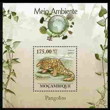 Mozambique 2010 The Environment - Pangolins perf m/sheet unmounted mint Michel BL 308, stamps on animals, stamps on pangolins, stamps on ant eaters, stamps on environment