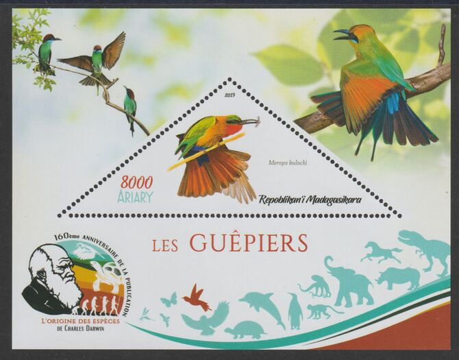 Madagascar 2019 Darwin 160th Anniversary of Publication of The Origin of Species - Bee Eaters #2 perf deluxe sheet containing one triangular value unmounted mint, stamps on triangular, stamps on shaped, stamps on darwin, stamps on birds, stamps on bee eaters