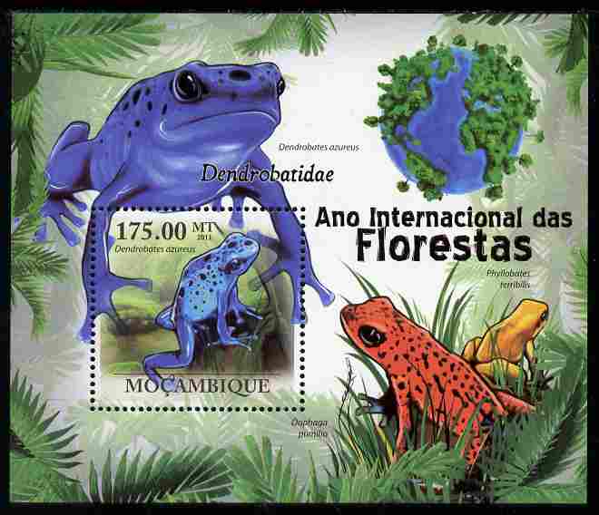Mozambique 2011 International Year of the Forest - Poison Dart Frogs perf s/sheet unmounted mint, stamps on reptiles, stamps on frogs