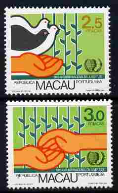 Macao 1985 International Youth Year perf set of 2 unmounted mint SG 603-4, stamps on youth, stamps on doves