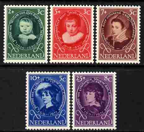 Netherlands 1955 Child Welfare Fund set of 5 unmounted mint, SG 821-25, stamps on , stamps on  stamps on children