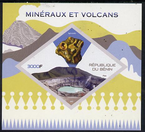 Benin 2015 Minerals & Volcanoes imperf deluxe sheet containing one diamond shaped value unmounted mint, stamps on , stamps on  stamps on minerals, stamps on  stamps on volcanoes, stamps on  stamps on shaped, stamps on  stamps on diamond