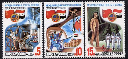 Russia 1987 Soviet-Syrian Space Flight set of 3 unmounted mint, SG 5781-83 Mi 5737-39*, stamps on space, stamps on flags