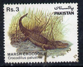 Pakistan 1983 Wildlife Protection (9th Series) 3r Crocodile commercially used, SG 599, stamps on animals, stamps on reptiles
