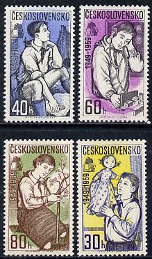 Czechoslovakia 1959 10th Anniversary of Young Pioneers Movement set of 4 unmounted mint, SG 1084-87*, stamps on scouts