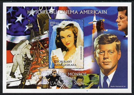 Madagascar 1999 History of American Cinema - Marilyn Monroe #3 (with JFK & Apollo 11 in background) perf m/sheet unmounted mint. Note this item is privately produced and is offered purely on its thematic appeal , stamps on , stamps on  stamps on personalities, stamps on  stamps on kennedy, stamps on  stamps on usa presidents, stamps on  stamps on americana, stamps on  stamps on films, stamps on  stamps on cinema, stamps on  stamps on movies, stamps on  stamps on music, stamps on  stamps on marilyn, stamps on  stamps on monroe, stamps on  stamps on apollo, stamps on  stamps on moon, stamps on  stamps on space, stamps on  stamps on rockets