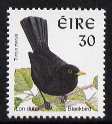 Ireland 1997-2000 Birds - Blackbird 30p unmounted mint SG 1038, stamps on , stamps on  stamps on birds, stamps on  stamps on blackbird