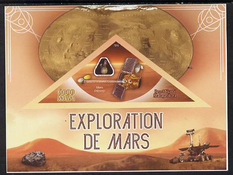 Madagascar 2014 Exploration of Mars imperf souvenir sheet containing triangular shaped value unmounted mint , stamps on shaped, stamps on triangular, stamps on space, stamps on planets