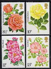 Great Britain 1976 Centenary of Royal National Rose Society set of 4 unmounted mint, SG 1006-09, stamps on roses    flowers