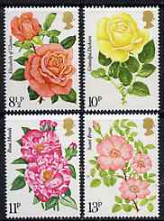 Great Britain 1976 Centenary of Royal National Rose Society set of 4 unmounted mint, SG 1006-09, stamps on roses    flowers