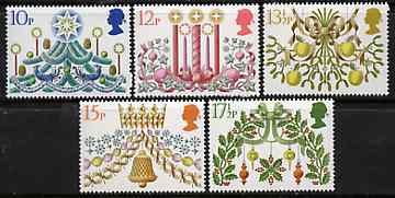Great Britain 1980 Christmas set of 5 unmounted mint SG 1138-42  (gutter pairs available price x 2), stamps on christmas, stamps on candles