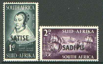 South Africa 1952 Tercentenary International Stamp Exhibition set of 2 unmounted mint, SG 141-42*, stamps on , stamps on  stamps on stamp exhibitions, stamps on  stamps on ships, stamps on  stamps on  kg6 , stamps on  stamps on 