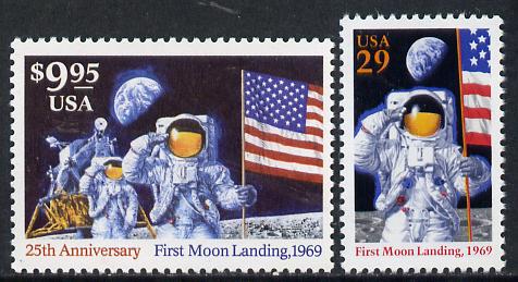 United States 1994 25th Anniversary of Moon Landing $9.95 plus 29c single unmounted mint SG 2921, stamps on , stamps on  stamps on space, stamps on  stamps on apollo, stamps on  stamps on moon