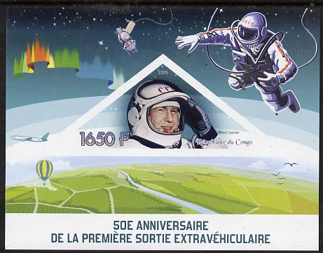 Congo 2015 50th Anniversary of First Space Walk imperf deluxe sheet containing one triangular stamp unmounted mint , stamps on , stamps on  stamps on space, stamps on  stamps on shaped, stamps on  stamps on triangular