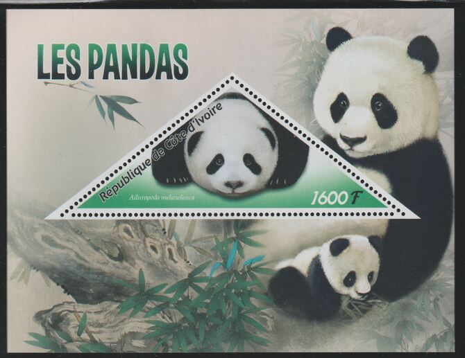 Ivory Coast 2016 Pandas perf deluxe sheet containing one triangular value unmounted mint, stamps on , stamps on  stamps on triangular, stamps on  stamps on shaped, stamps on  stamps on animals, stamps on  stamps on bears, stamps on  stamps on pandas