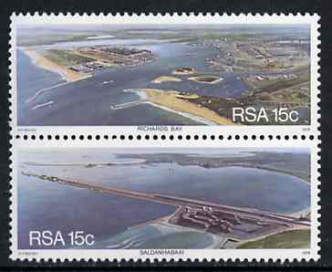 South Africa 1978 Harbours se-tenant set of 2 unmounted mint, SG 442-43*, stamps on harbours