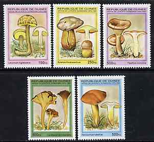 Guinea - Conakry 1995 Mushrooms complete unmounted mint set of 5 values, Mi 1568-72*, stamps on , stamps on  stamps on fungi