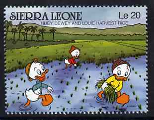 Sierra Leone 1980 Huet, Dewey & Louie Harvesting Rice 20L from Walt Disney Scenes set, SG 1433 unmounted mint, stamps on rice    food
