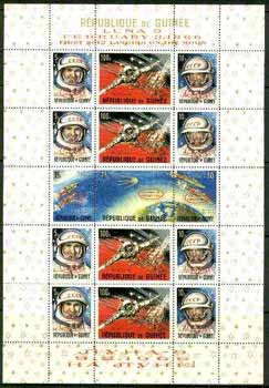 Guinea - Conakry 1966 Moonlanding of Apollo 9 sheetlet with opt in English & Russian text unmounted mint, Mi BL 16A, stamps on space, stamps on apollo, stamps on moon