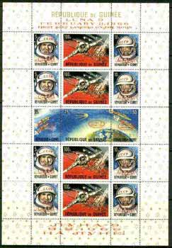 Guinea - Conakry 1966 Moonlanding of Apollo 9 sheetlet with opt in English & Russian text unmounted mint, Mi BL 16A, stamps on , stamps on  stamps on space, stamps on apollo, stamps on moon