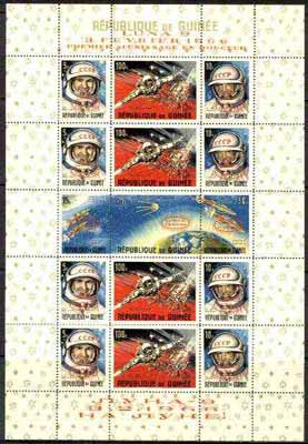 Guinea - Conakry 1966 Moonlanding of Apollo 9 sheetlet with opt in French & Russian text unmounted mint, Mi BL 16A, stamps on , stamps on  stamps on space, stamps on apollo, stamps on moon