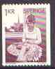 Sweden 1976 Bobbin Lace Making 1k (ex coils) unmounted mint SG 880, stamps on lace, stamps on textiles, stamps on crafts, stamps on slania