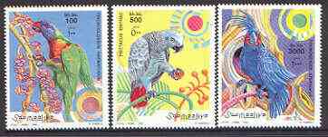 Somalia 1999 Parrots #01 perf set of 3 unmounted mint*, stamps on birds, stamps on parrots